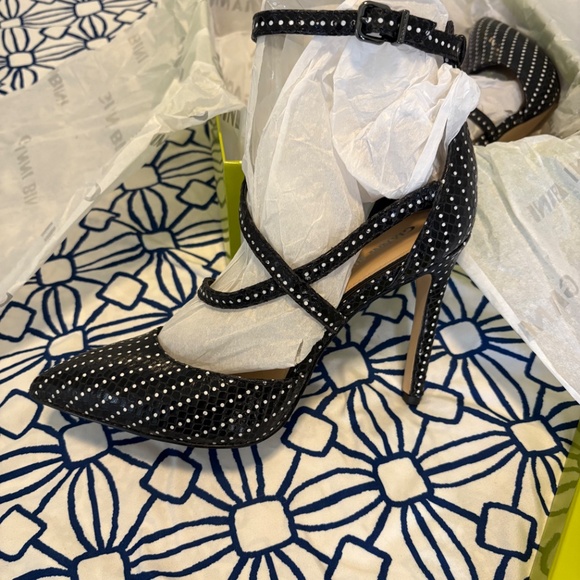 Gianni Bini black and white heels - Picture 3 of 3